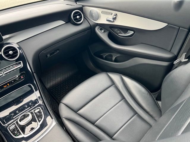 Used 2017 Mercedes-Benz GLC 300 4MATIC image 15