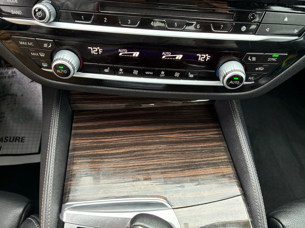 Used 2019 BMW 530i xDrive w/ M Sport Package image 33