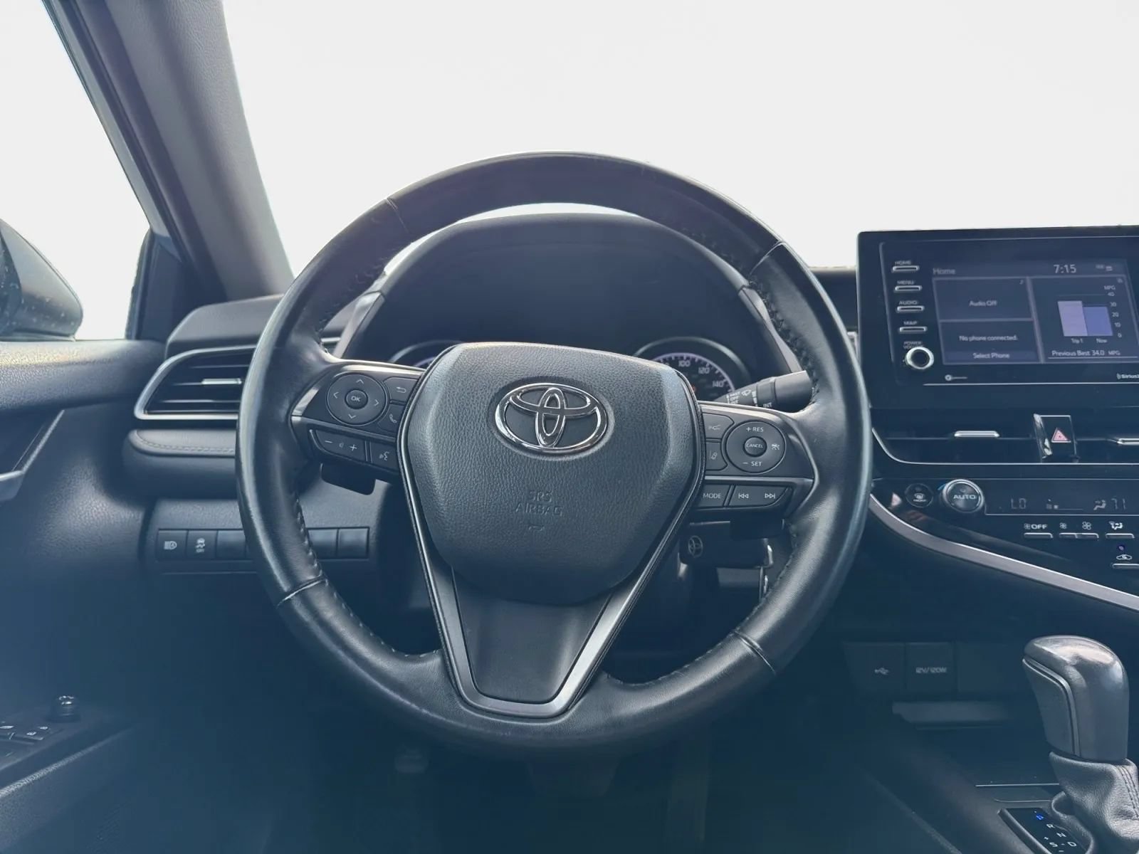 Used 2023 Toyota Camry SE FWD image 14