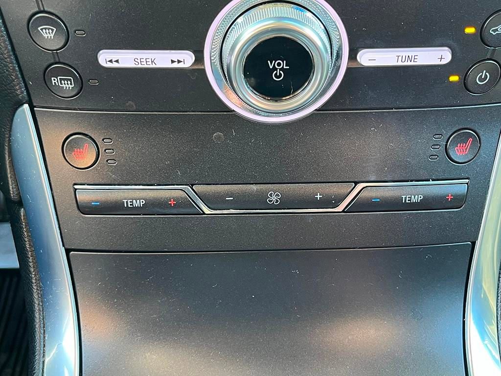 Used 2019 Ford Edge Titanium w/ Cold Weather Package image 25