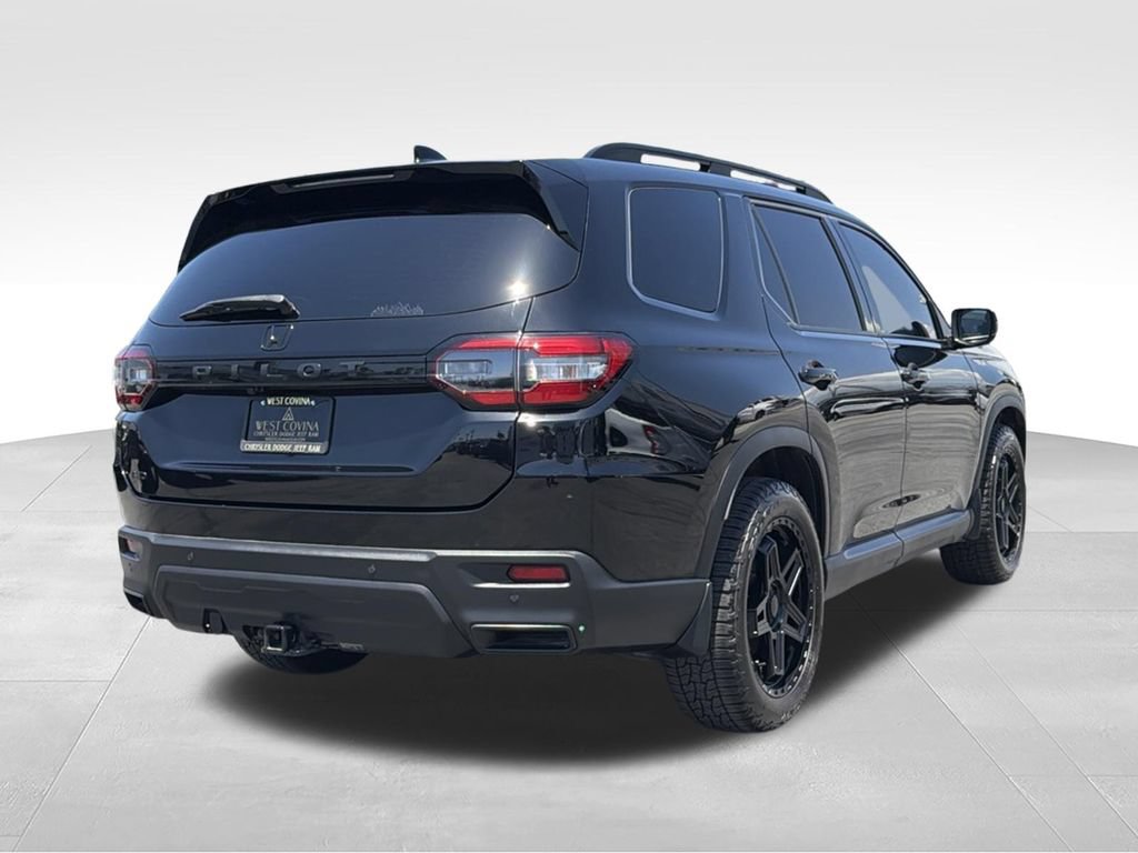 Used 2023 Honda Pilot Touring image 10