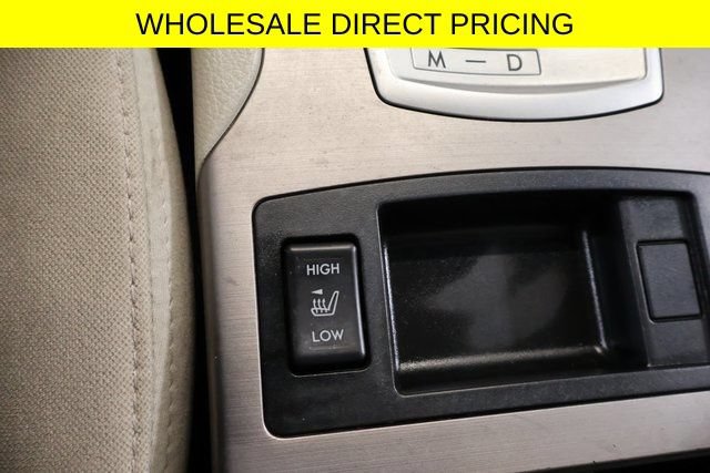 Used 2013 Subaru Outback 2.5i Premium AWD/4WD image 20