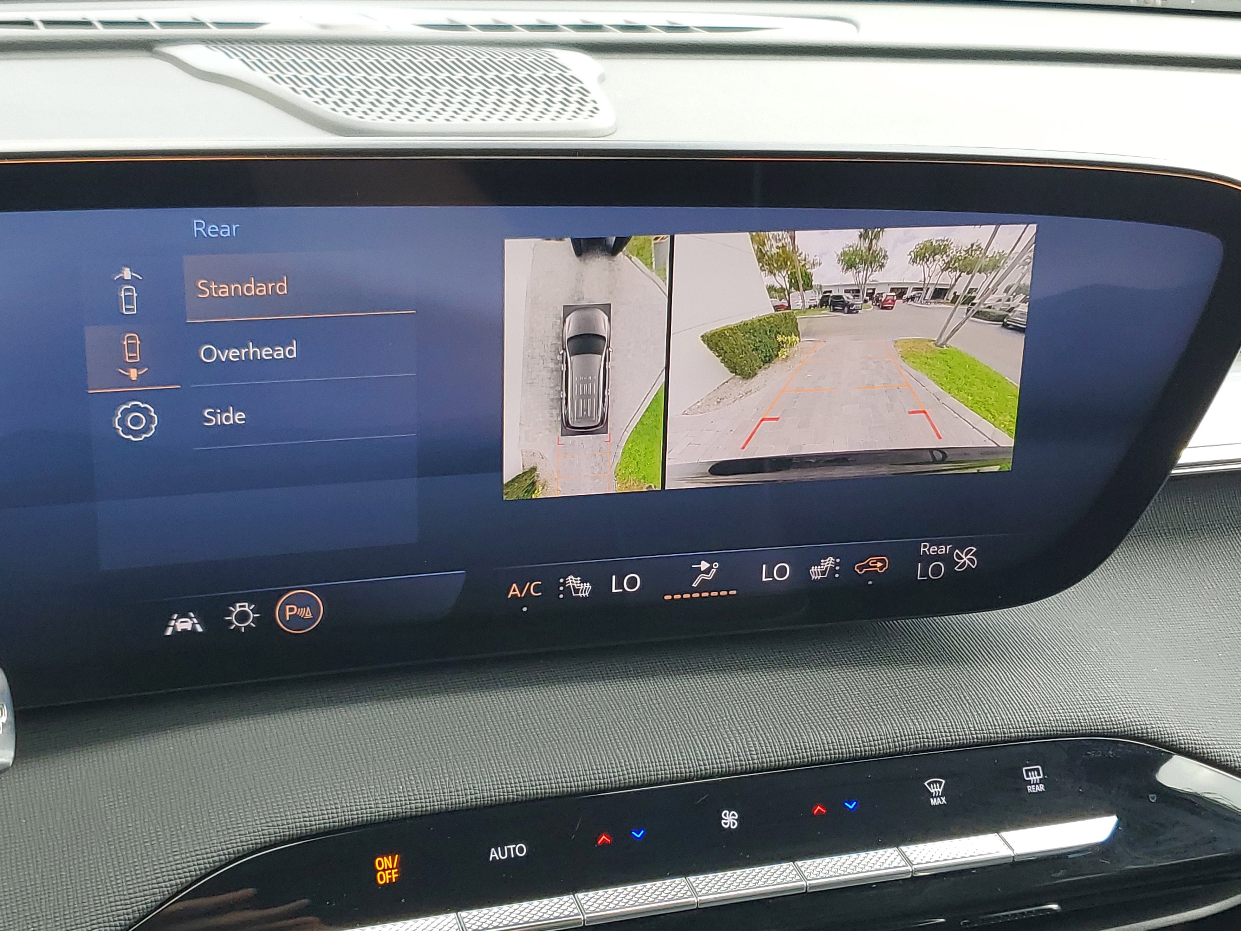 Used 2025 Buick Enclave Preferred image 29