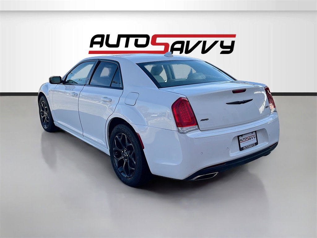Used 2023 Chrysler 300 Touring L image 5