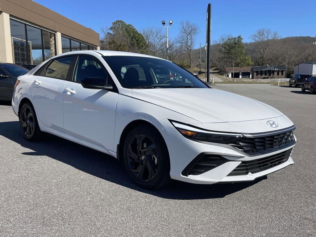 New 2026 Hyundai Elantra Sport image 4