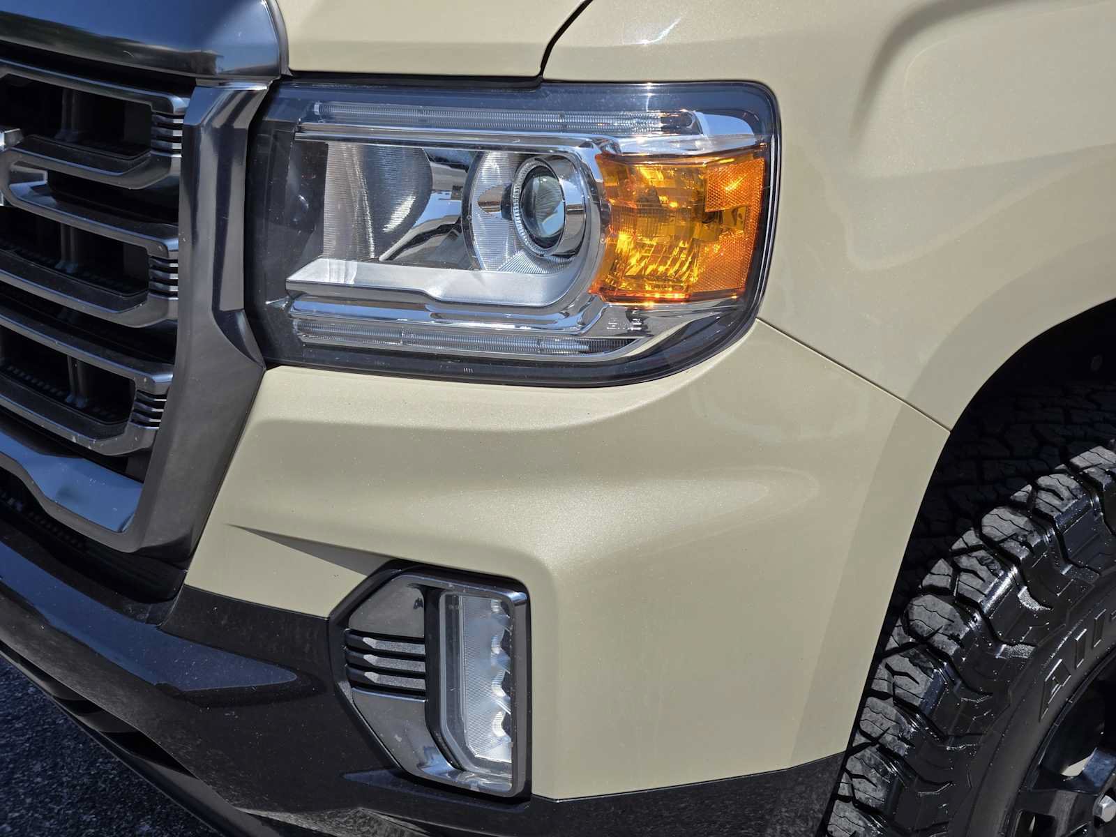 Used 2021 GMC Canyon AT4 AWD/4WD image 9