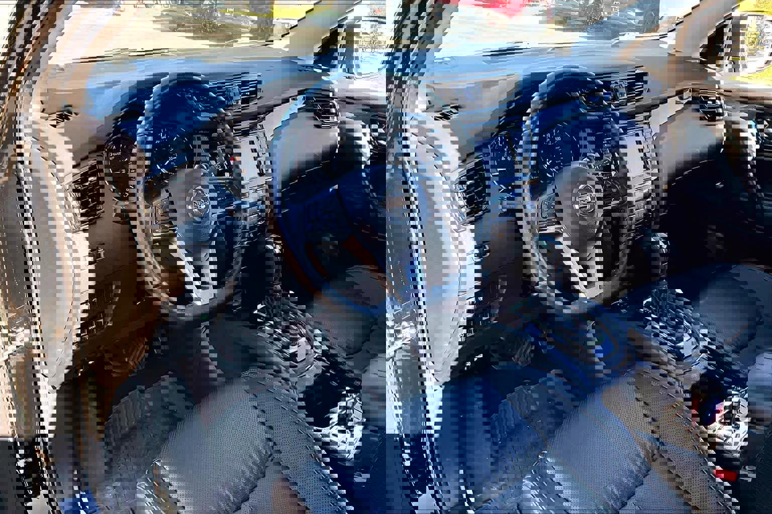 Used 2022 Nissan Rogue Sport SL image 34