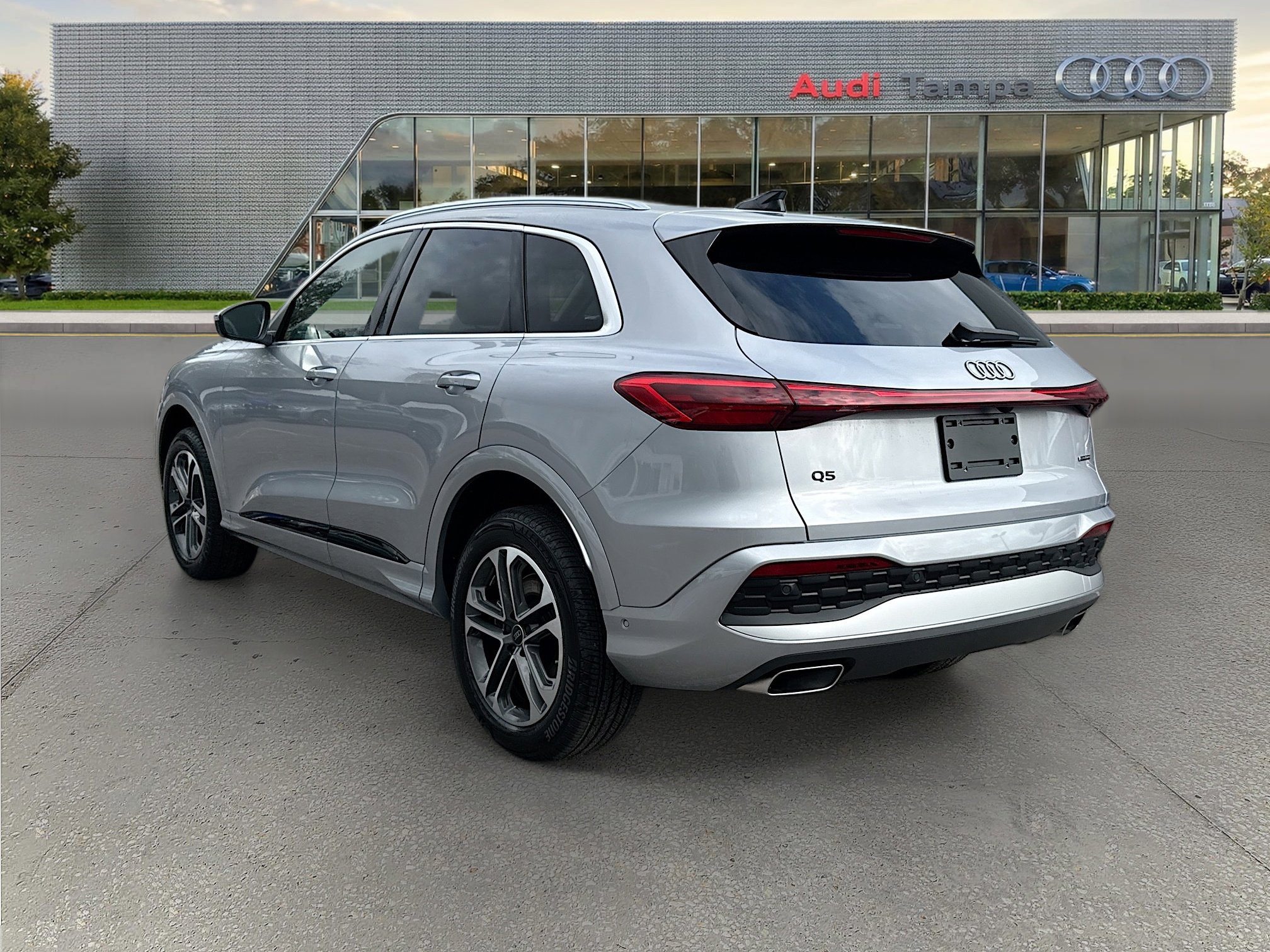 New 2025 Audi Q5 Premium image 5