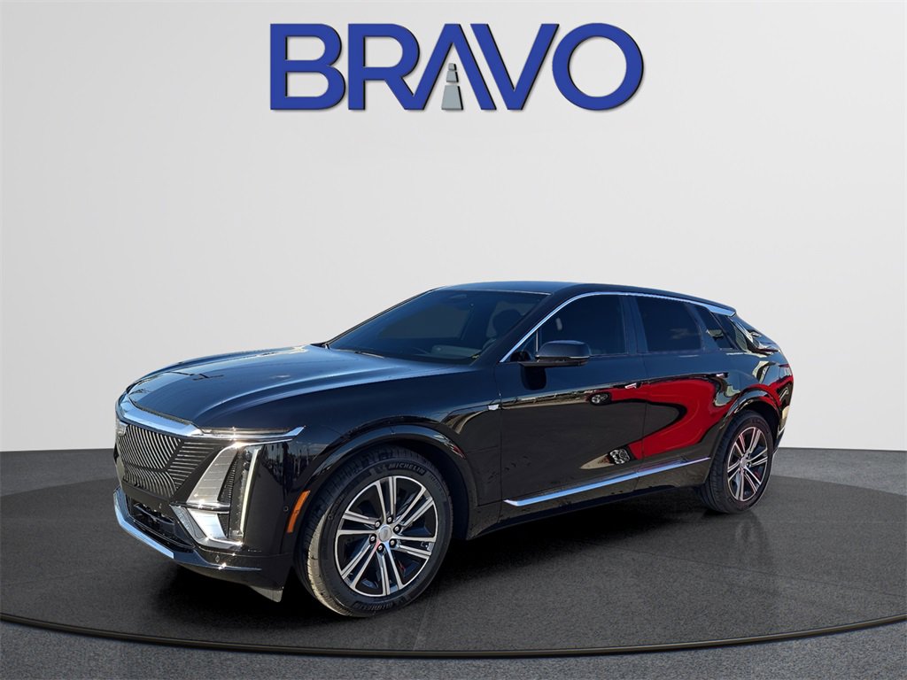 New 2025 Cadillac Lyriq Luxury