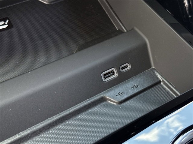 New 2025 Chevrolet Suburban High Country image 20