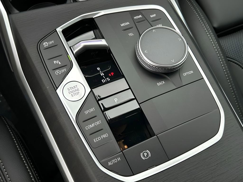 Used 2024 BMW 330i xDrive Sedan w/ Convenience Package image 29