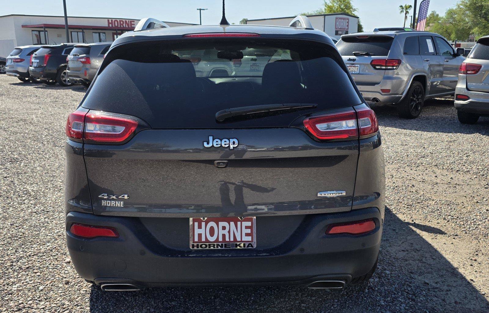 Used 2017 Jeep Cherokee Latitude w/ Safety/Convenience Group AWD/4WD image 6
