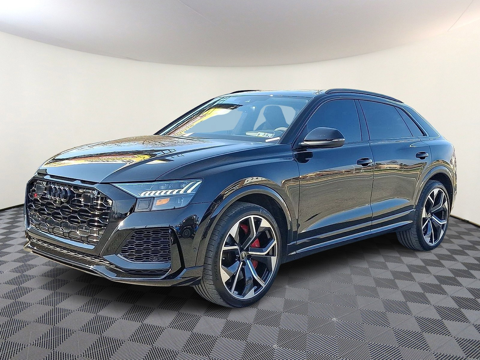 Used 2024 Audi RS Q8 AWD/4WD image 1