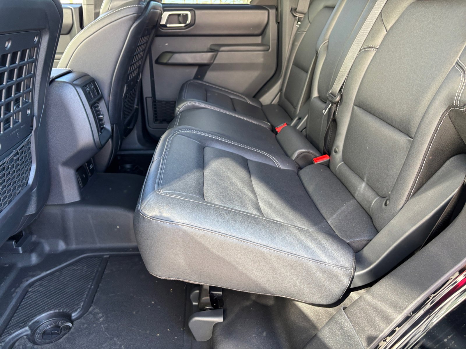 New 2025 Ford Bronco Badlands image 17