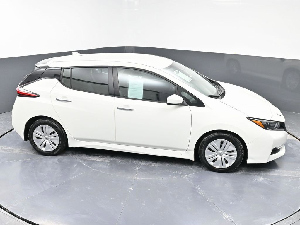 Used 2023 Nissan Leaf S image 45