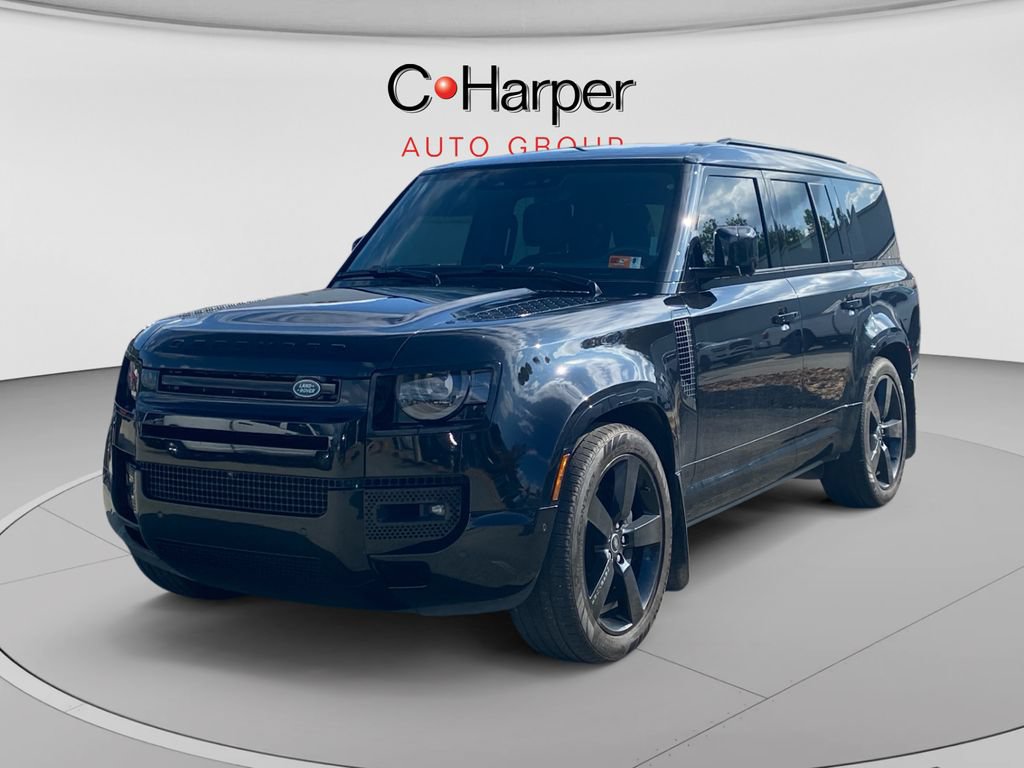Used 2025 Land Rover Defender 130 X-Dynamic SE AWD/4WD image 6