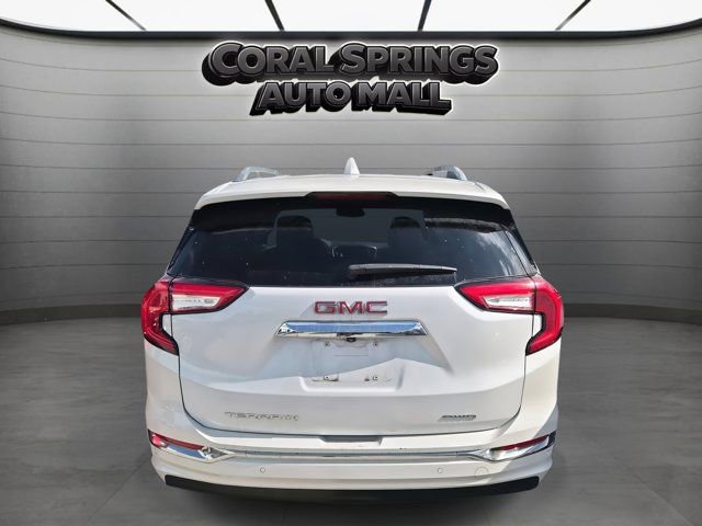 Used 2023 GMC Terrain Denali image 4
