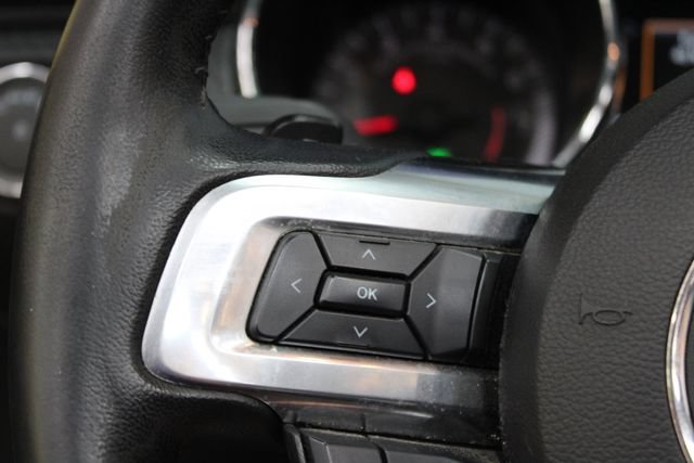 Used 2016 Ford Mustang Convertible RWD image 15