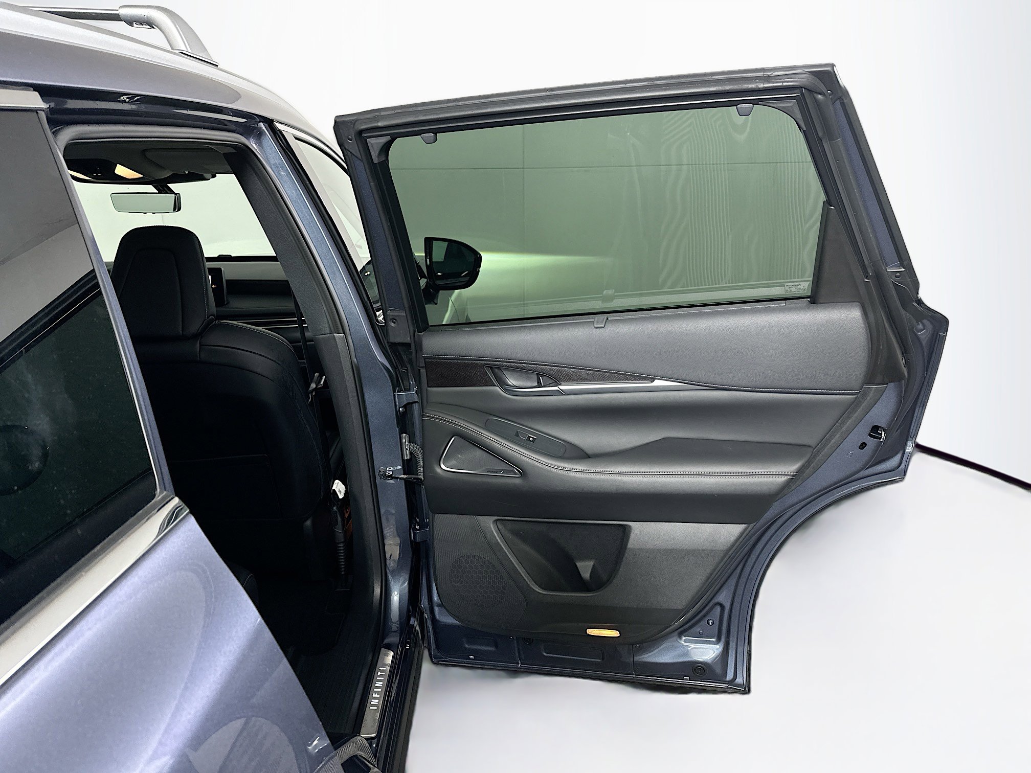 Used 2022 INFINITI QX60 Sensory w/ Vision Package FWD image 34