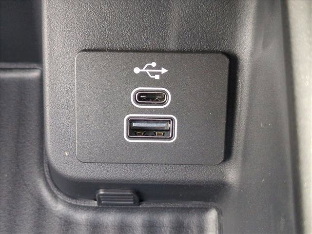 New 2026 Ford Expedition Active image 17