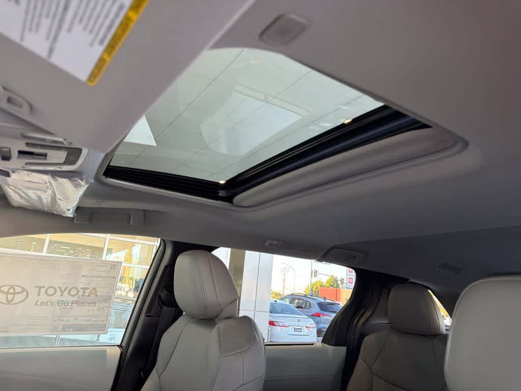 New 2026 Toyota Sienna XLE FWD image 20