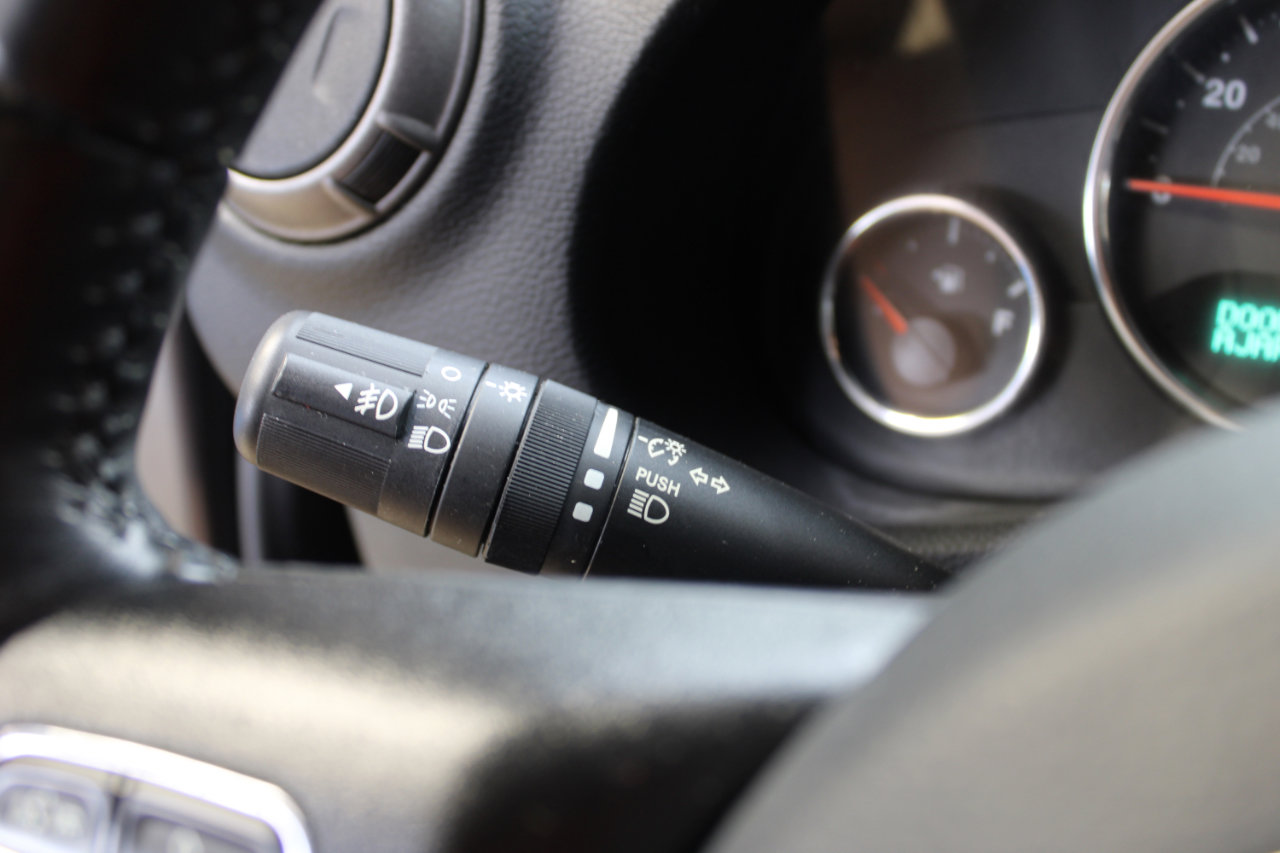 Used 2018 Jeep Wrangler Unlimited Sport S image 34