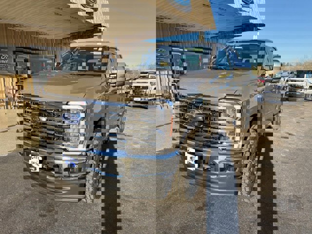 New 2026 Ford F250 Lariat w/ Chrome Package image 3