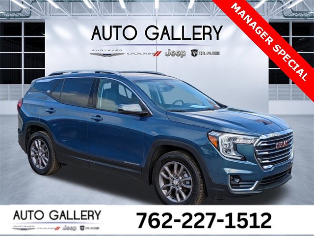 Used 2024 GMC Terrain SLT