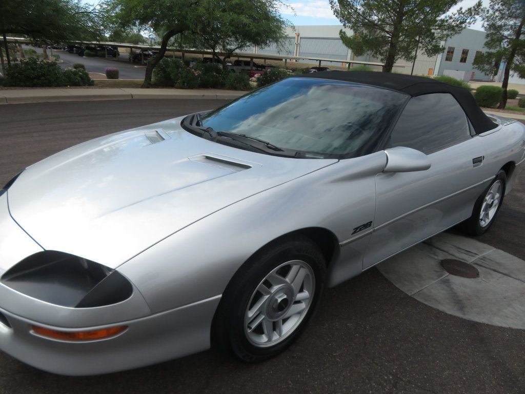 Used 1995 Chevrolet Camaro Z28 RWD image 10