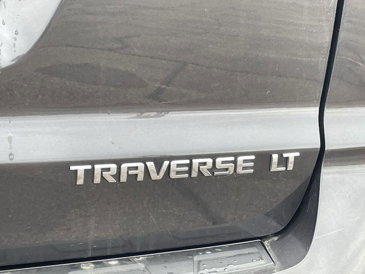 Used 2015 Chevrolet Traverse LT FWD image 34