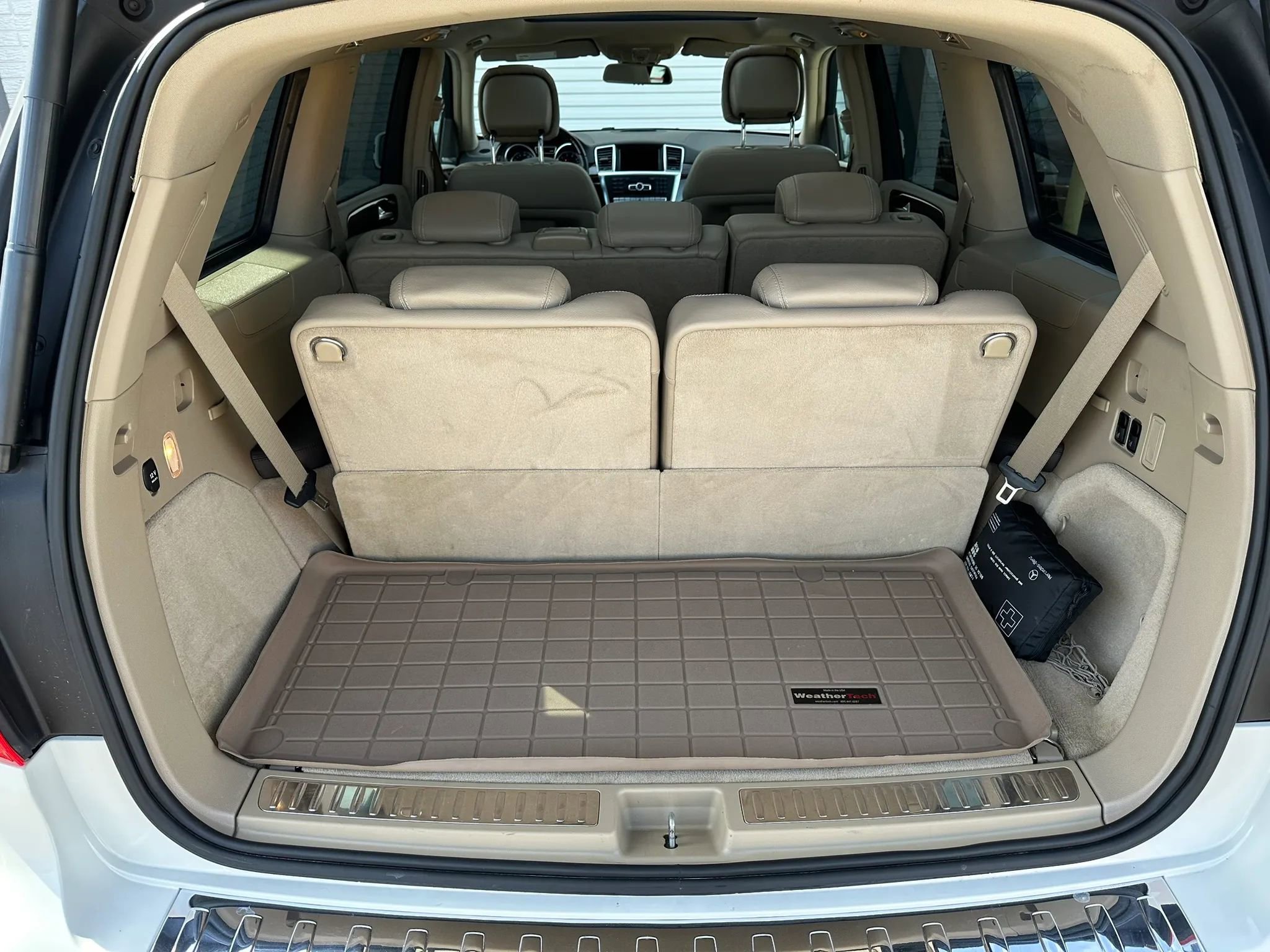 Used 2015 Mercedes-Benz GL 550 4MATIC image 20