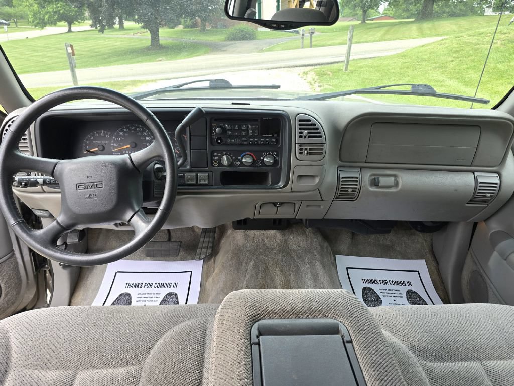 Used 1999 GMC Suburban 4WD w/ Marketing Opt Pkg 2 image 19