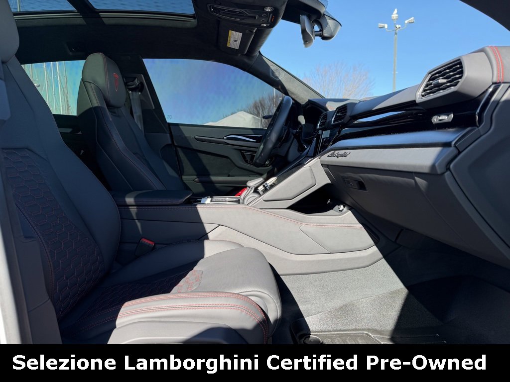 Used 2024 Lamborghini Urus S image 43