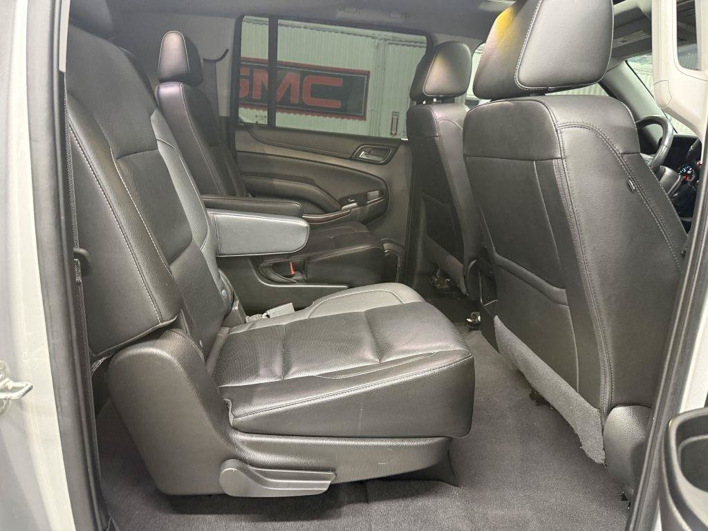 Used 2020 GMC Yukon XL SLT AWD/4WD image 42