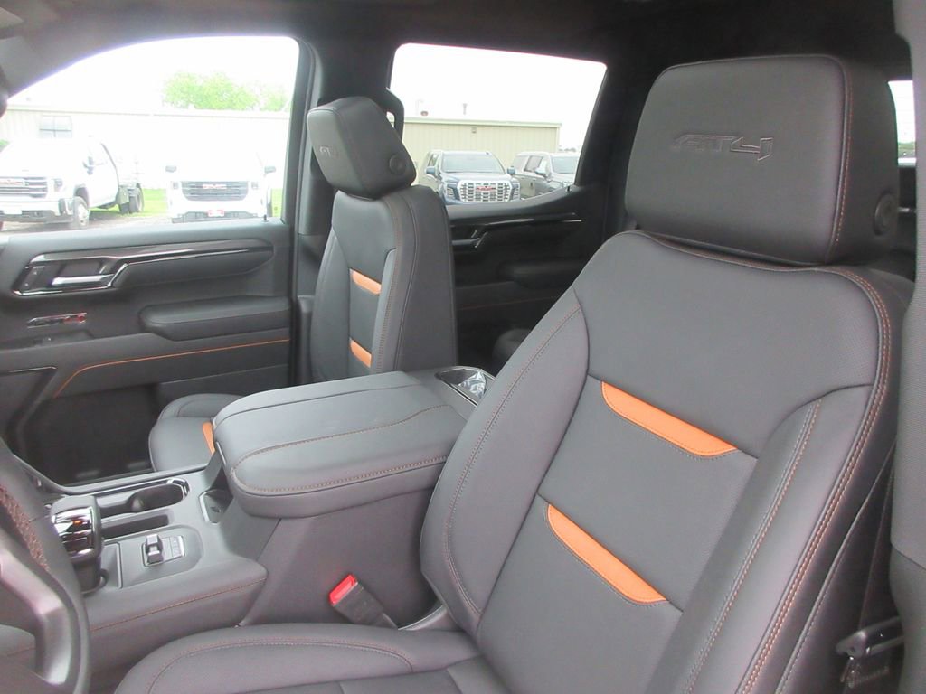 New 2026 GMC Sierra 1500 AT4 w/ AT4 Premium Package AWD/4WD image 13