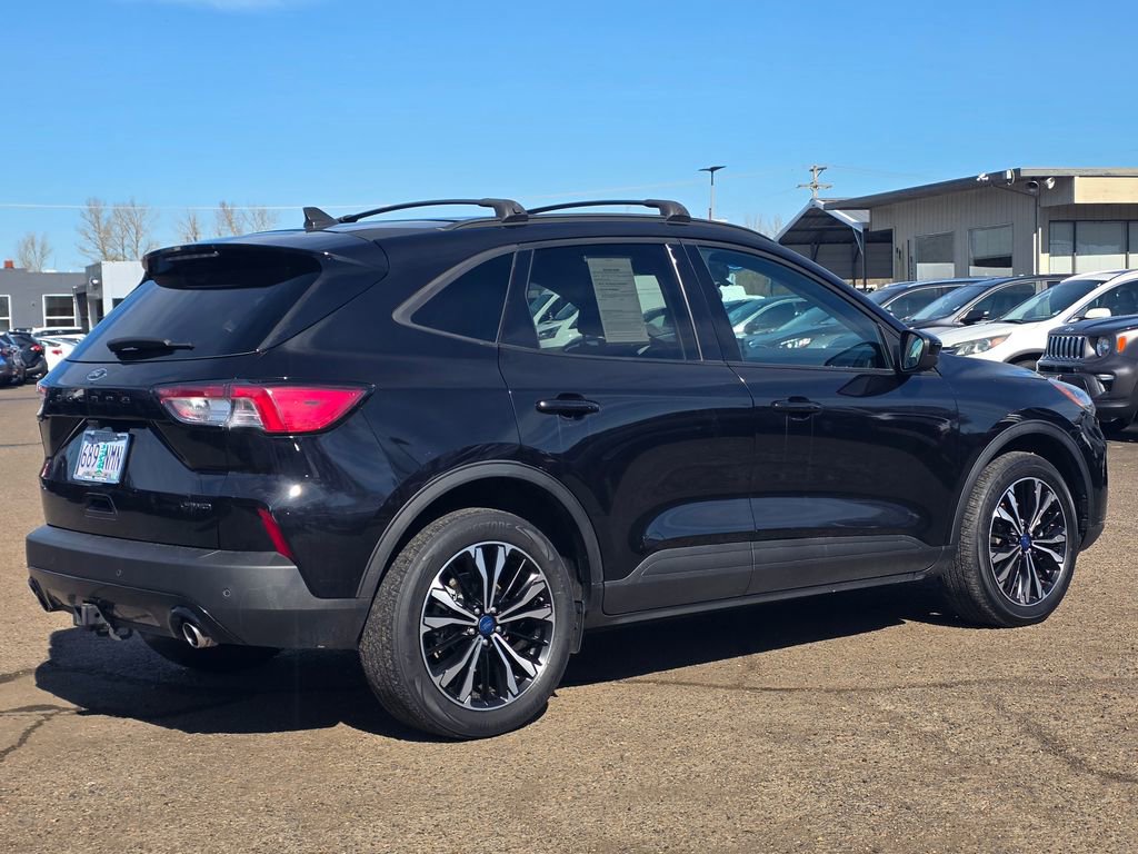 Used 2022 Ford Escape SEL w/ SEL Stealth AWD Package image 2