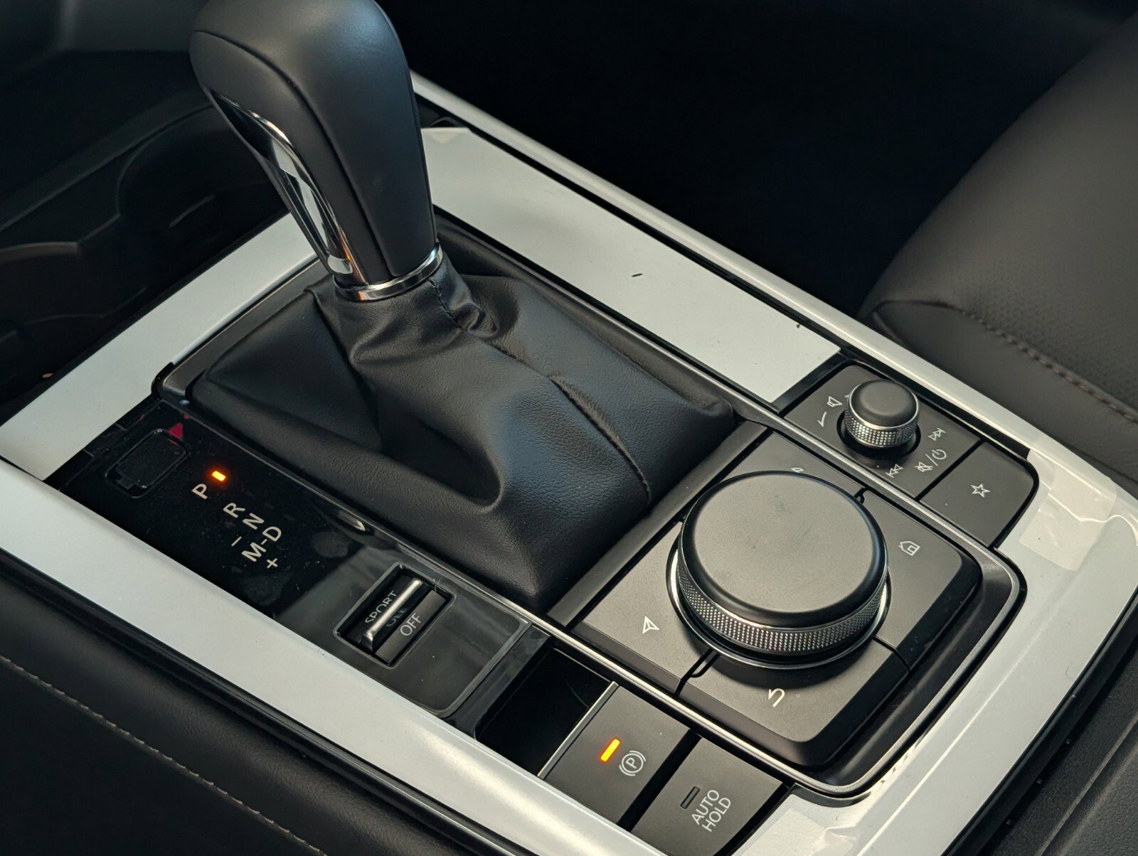 New 2026 MAZDA CX-30 2.5 Turbo w/ Premium Plus Pkg image 24