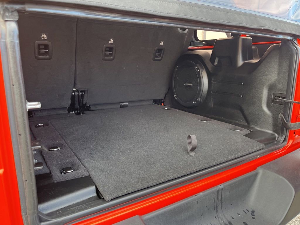 Used 2023 Jeep Wrangler Willys image 39