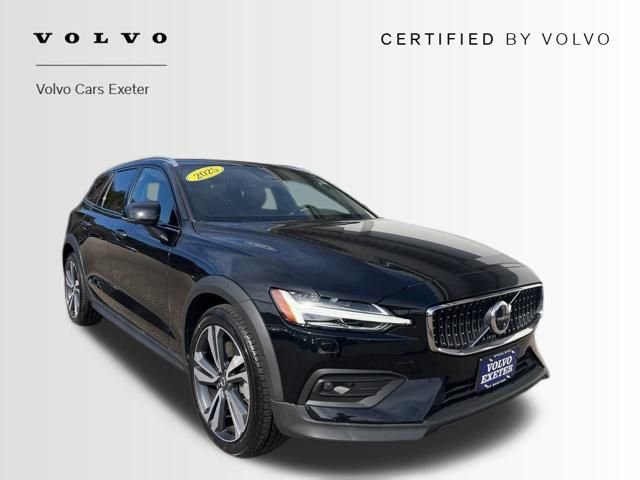 Used 2025 Volvo V60 B5 Cross Country Plus