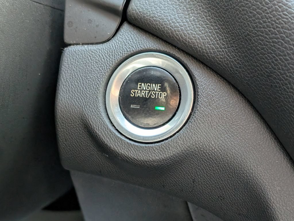 Used 2020 Chevrolet Equinox LT w/ LPO, Floor Liner Package AWD/4WD image 28