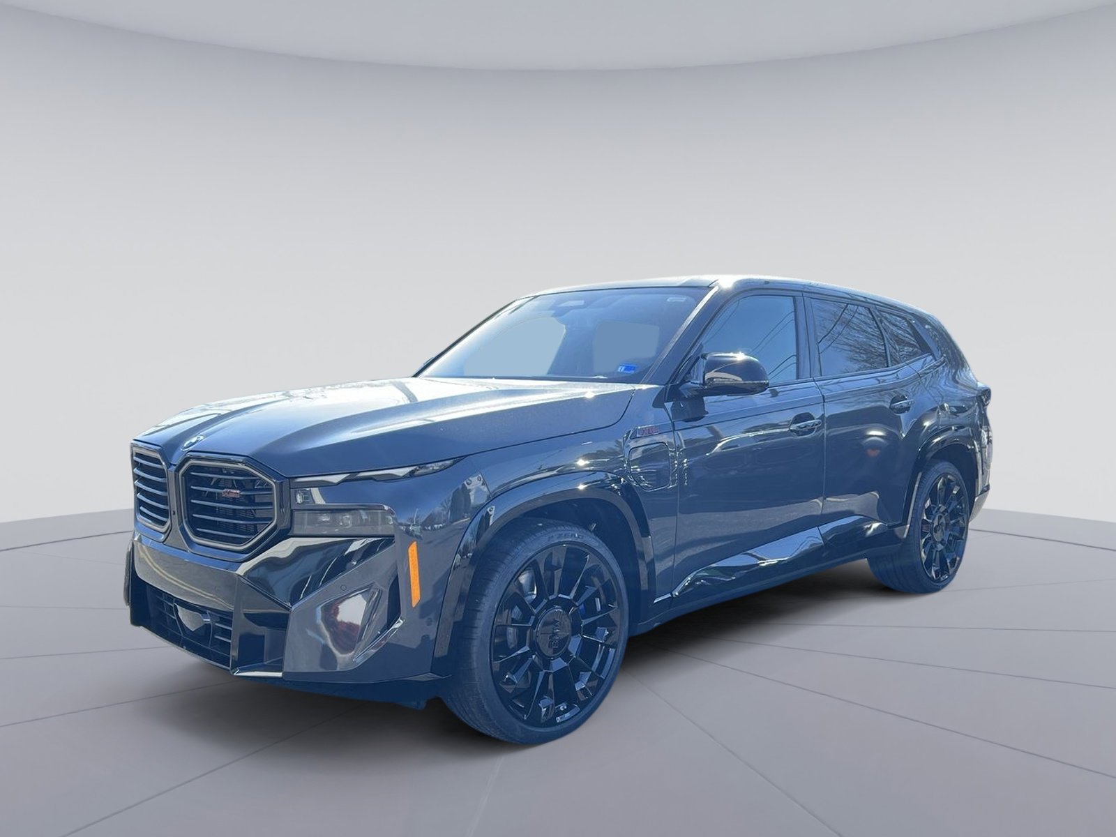 New 2026 BMW XM Label Red image 1