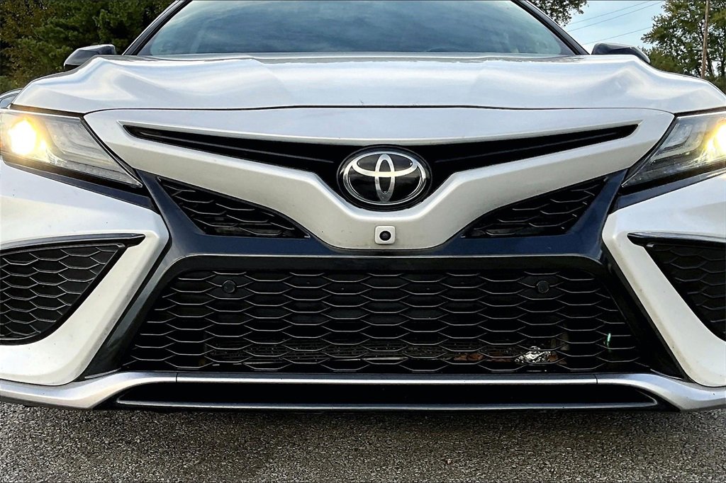 Used 2022 Toyota Camry XSE w/ Driver Assist Package image 28