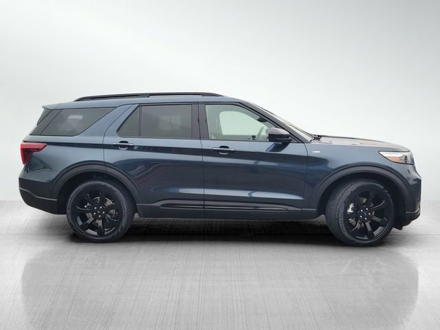 Certified 2022 Ford Explorer ST-Line w/ Class IV Trailer Tow Package image 3