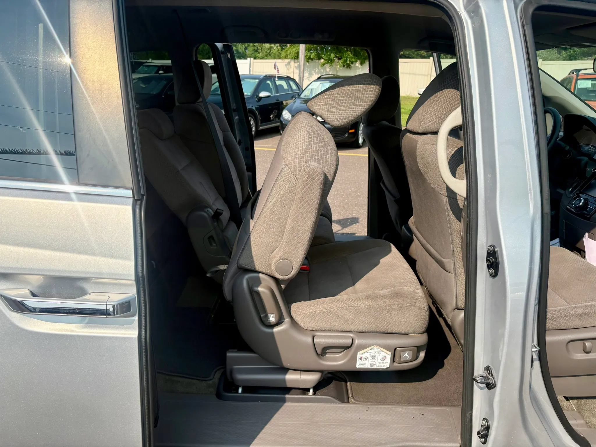 Used 2015 Honda Odyssey EX image 24