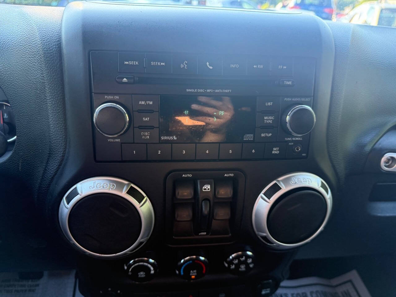 Used 2012 Jeep Wrangler Unlimited Sahara w/ Connectivity Group AWD/4WD image 11