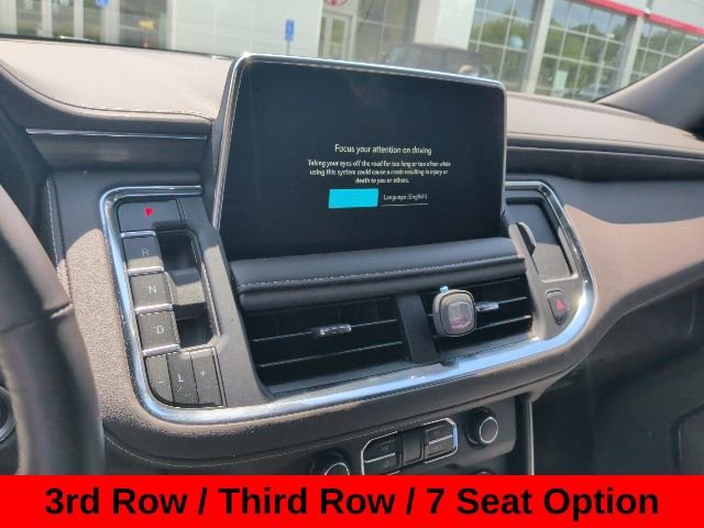 Used 2024 Chevrolet Tahoe LT w/ Luxury Package AWD/4WD image 2