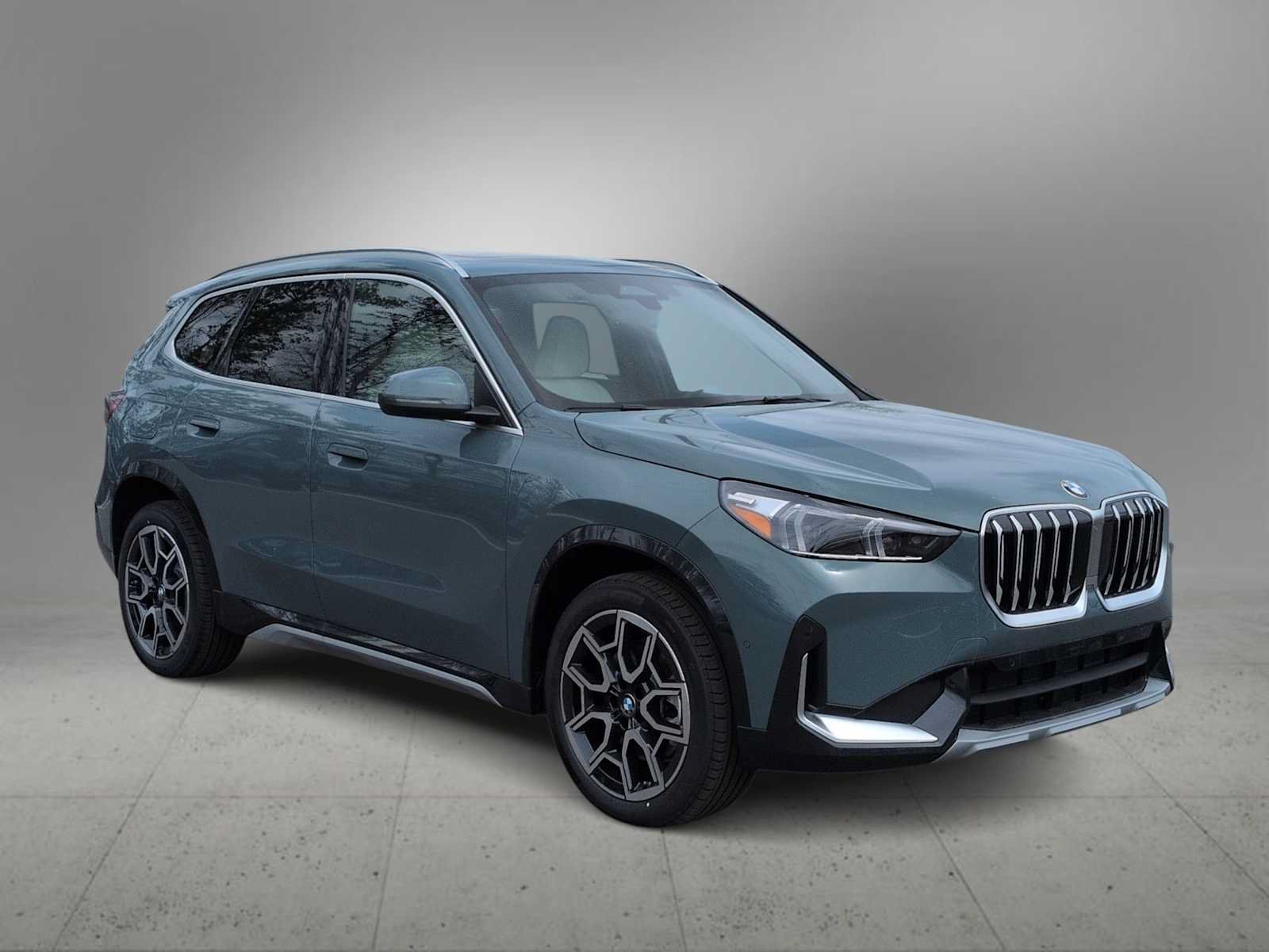 New 2026 BMW X1 xDrive28i w/ Convenience Package AWD/4WD image 2