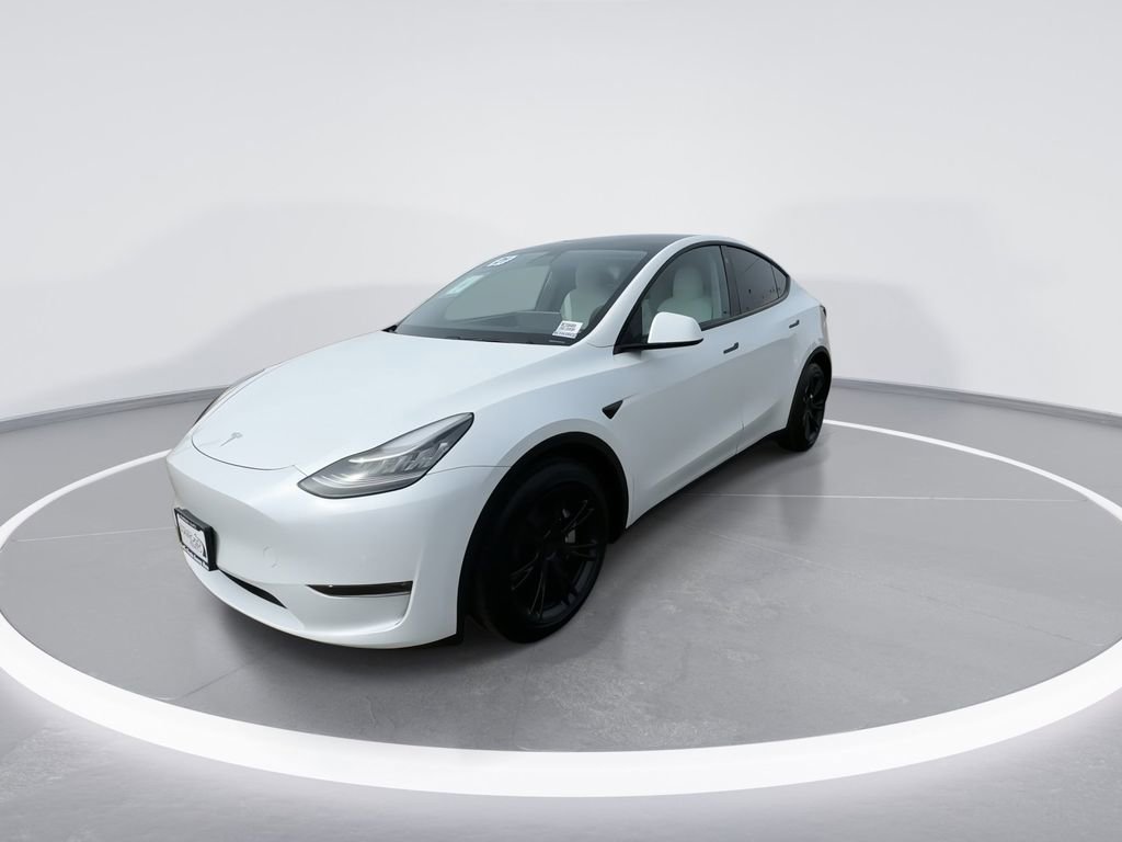 Used 2021 Tesla Model Y Long Range image 5