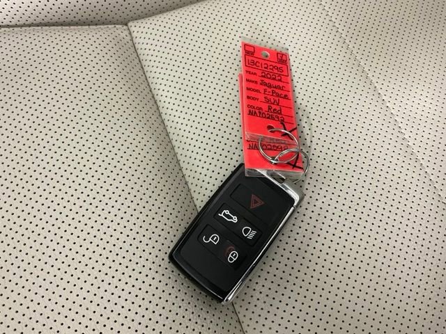 Used 2022 Jaguar F-PACE S image 43