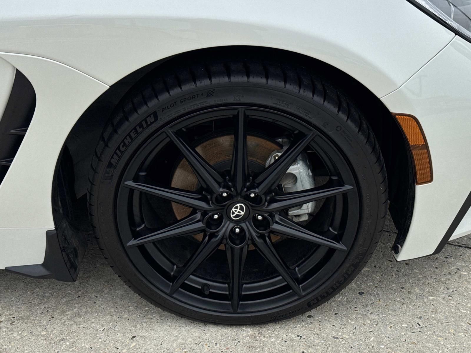 Used 2025 Toyota GR86 Premium image 4